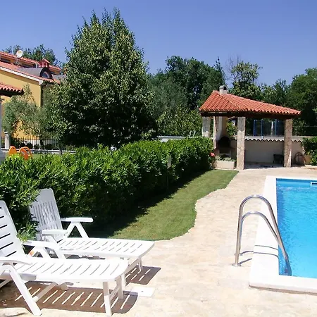 Oliva Holiday Apartment * Banjole