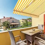 Apartment Oliva Holiday Apartment *