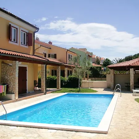 Oliva Apartmán *